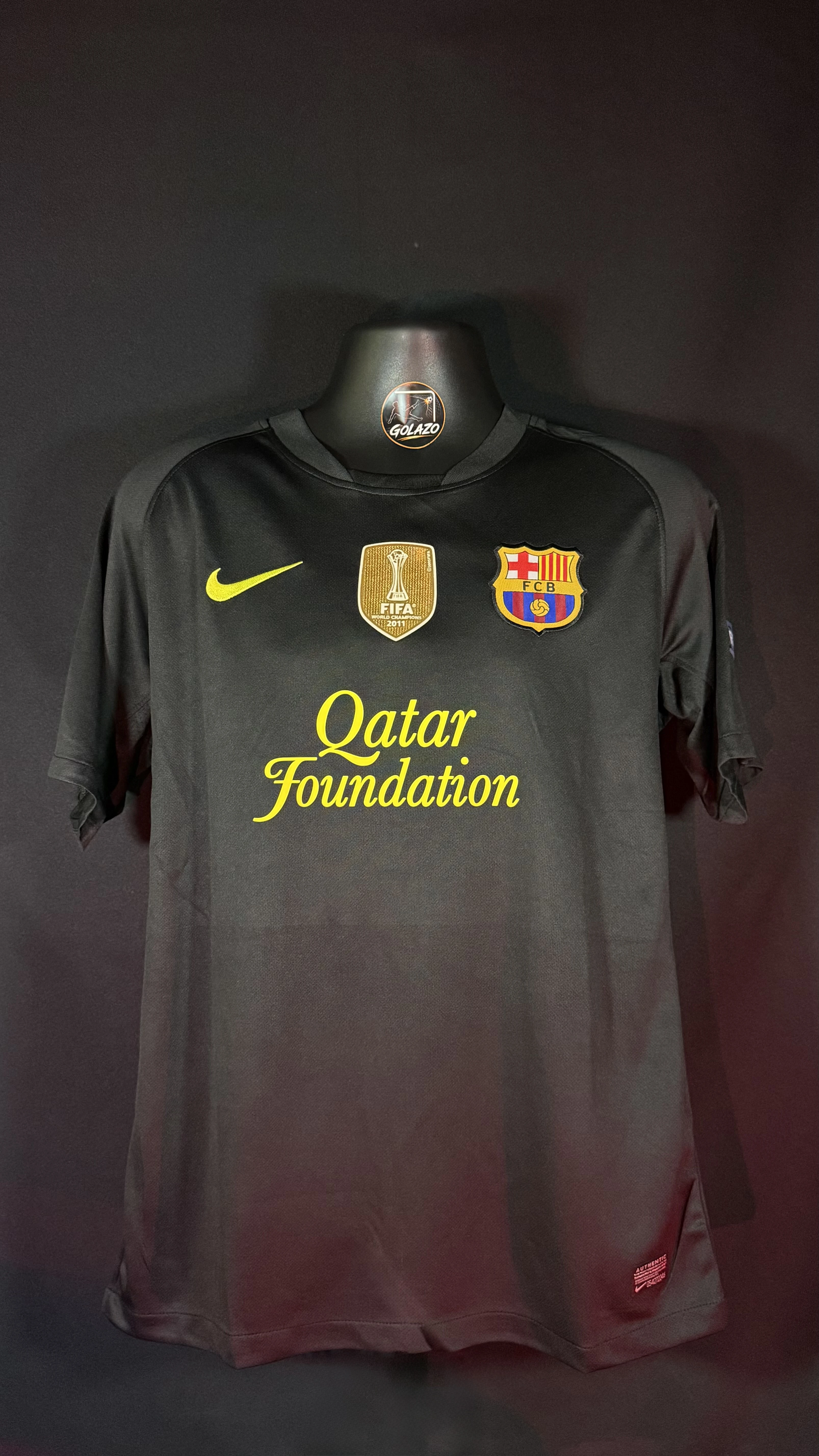 طقم برشلونة الكلاسيكي 2011/12